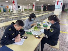 新城区市场监视办理局以“三行动”夯实校园食